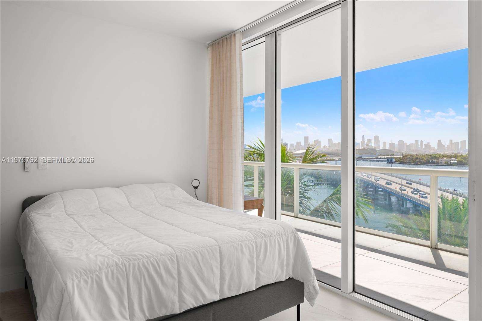 Icon at 450 Alton Rd, Miami Beach, FL 33139 - For Rent photo 59