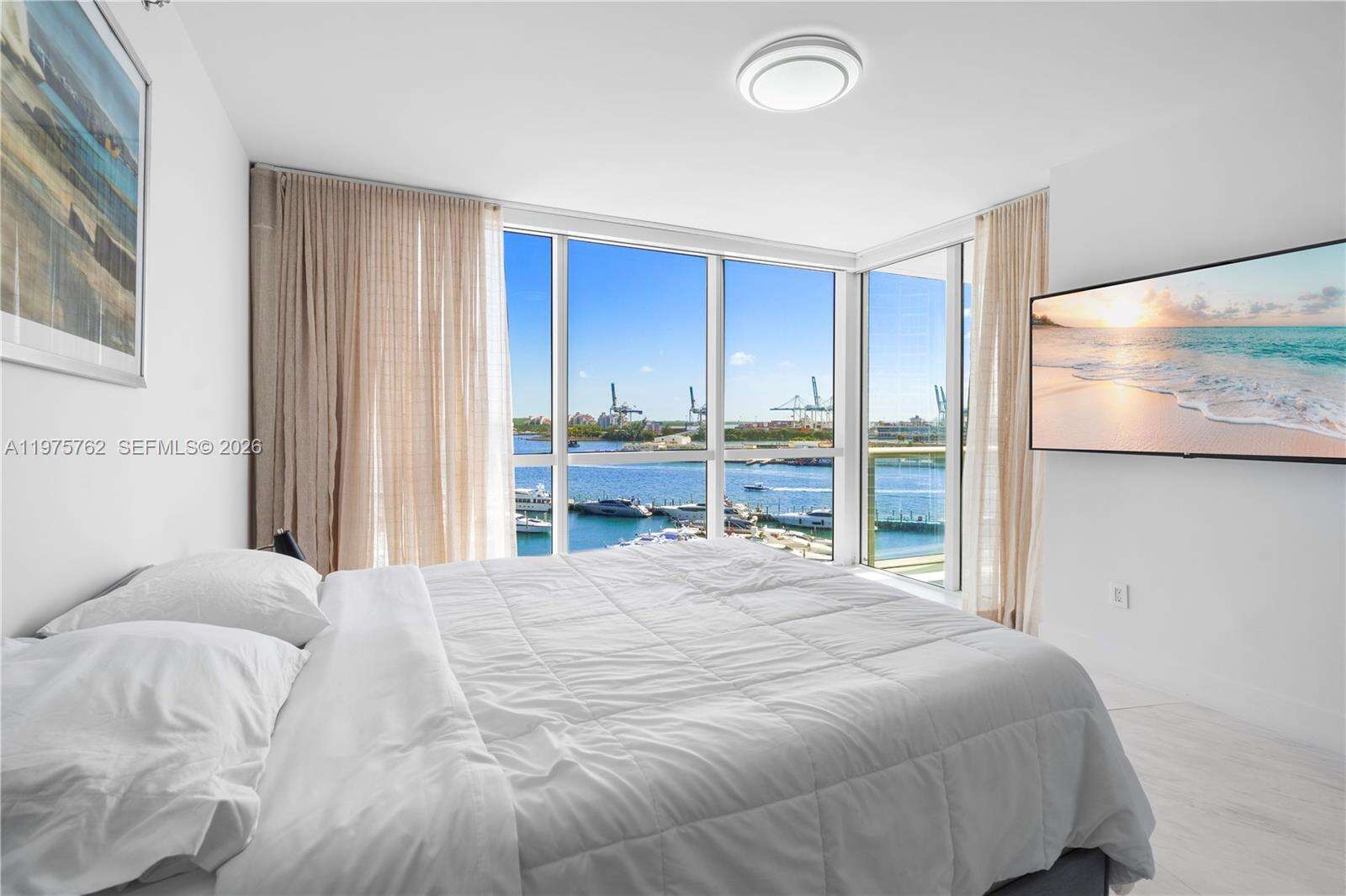 Icon at 450 Alton Rd, Miami Beach, FL 33139 - For Rent photo 63