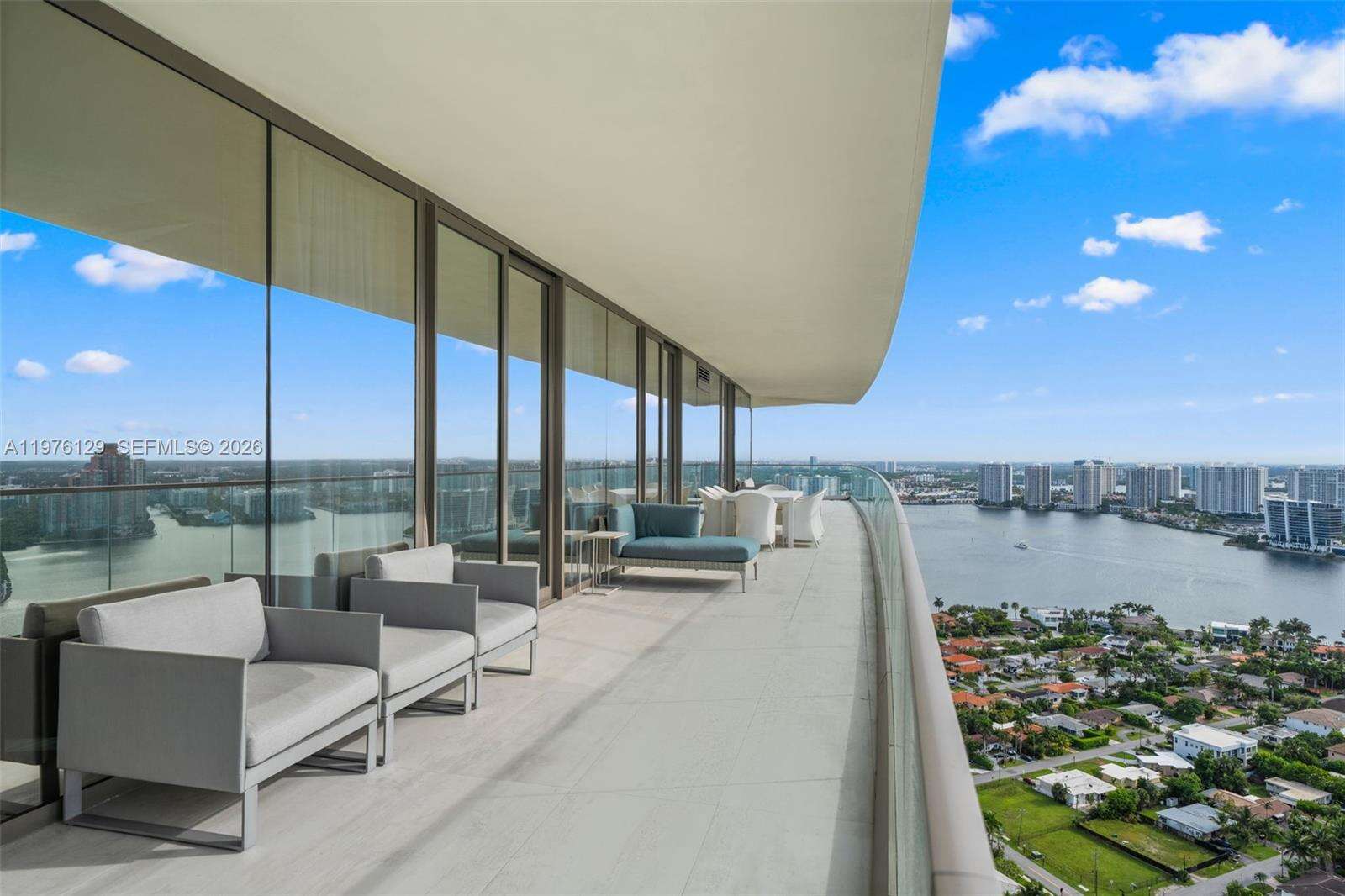 Armani Casa at 18975 Collins Ave, Sunny Isles Beach, FL 33160 - For Rent photo 14