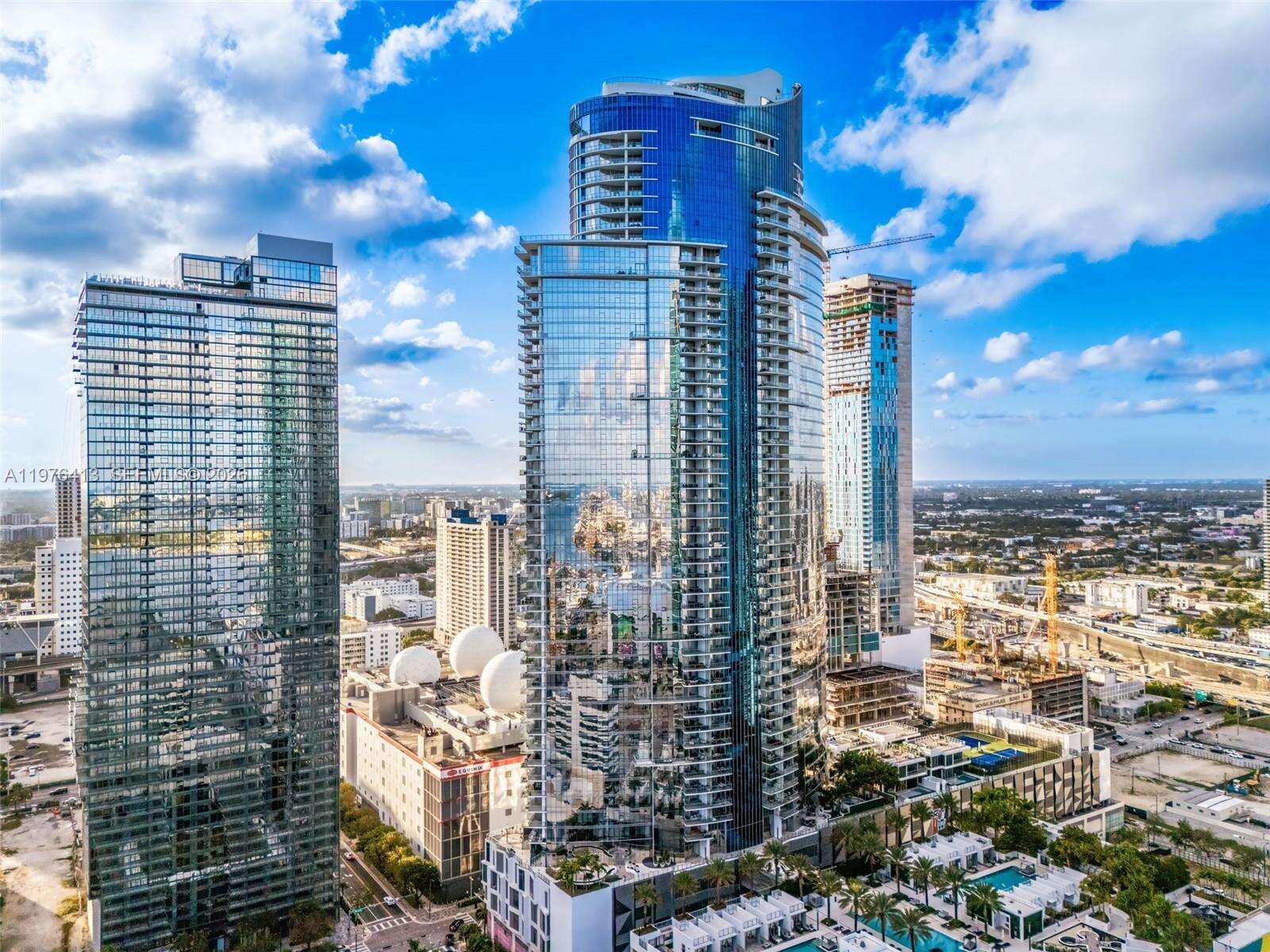 Paramount Miami Worldcenter at 851 1 Ave, Miami, FL 33132 - For Rent photo 16