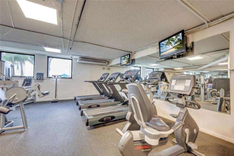 Four Ambassadors at 999 Brickell Bay Dr, Miami, FL 33131 - For Rent photo 19