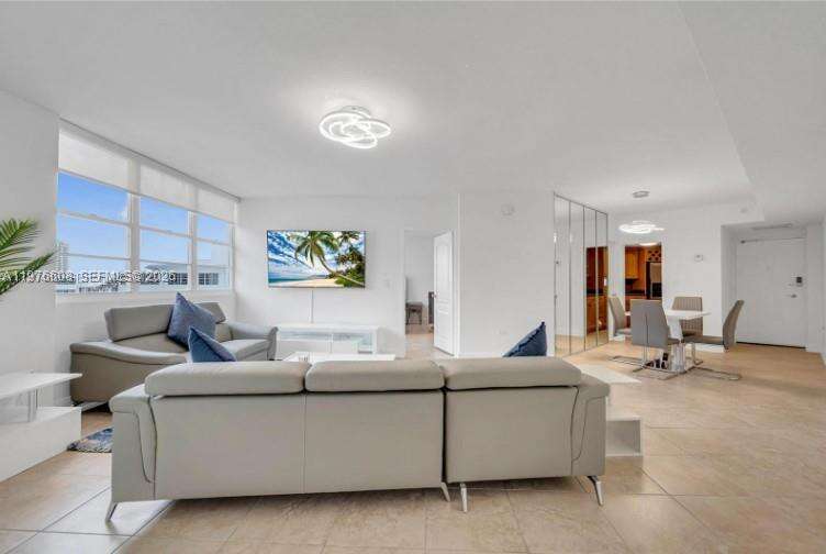 Four Ambassadors at 999 Brickell Bay Dr, Miami, FL 33131 - For Rent photo 20