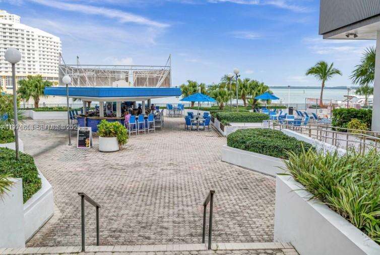 Four Ambassadors at 999 Brickell Bay Dr, Miami, FL 33131 - For Rent photo 21