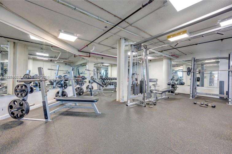 Four Ambassadors at 999 Brickell Bay Dr, Miami, FL 33131 - For Rent photo 22