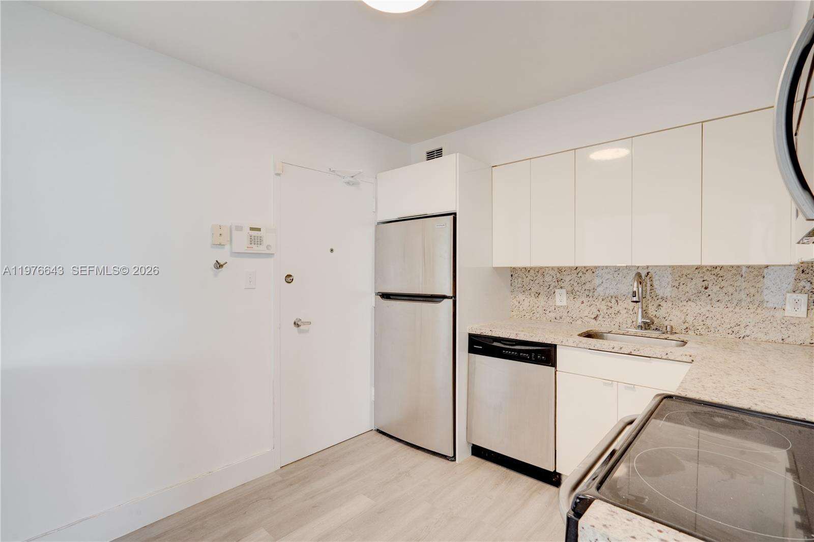 Seacoast 5151 at 5161 Collins Ave, Miami Beach, FL 33140 - For Rent photo 22