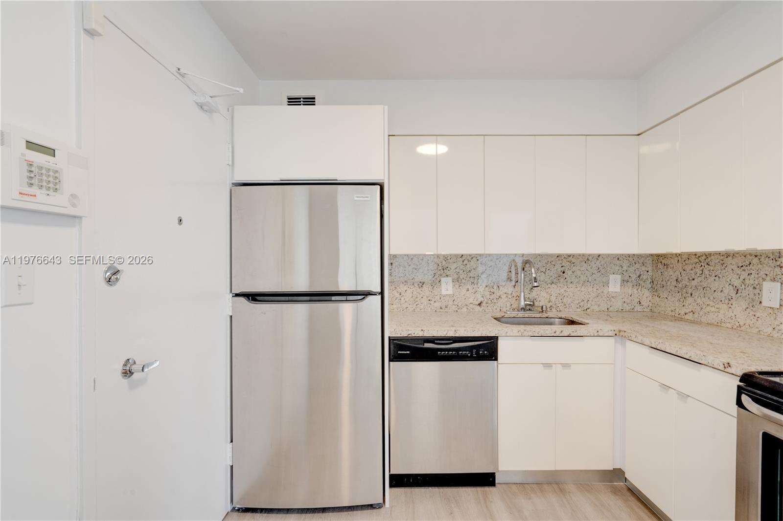 Seacoast 5151 at 5161 Collins Ave, Miami Beach, FL 33140 - For Rent photo 23