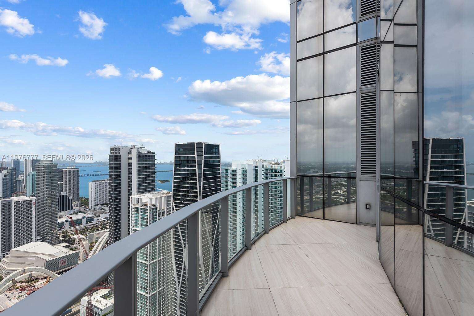 Paramount Miami Worldcenter at 851 1 Ave, Miami, FL 33132 - For Rent photo 17