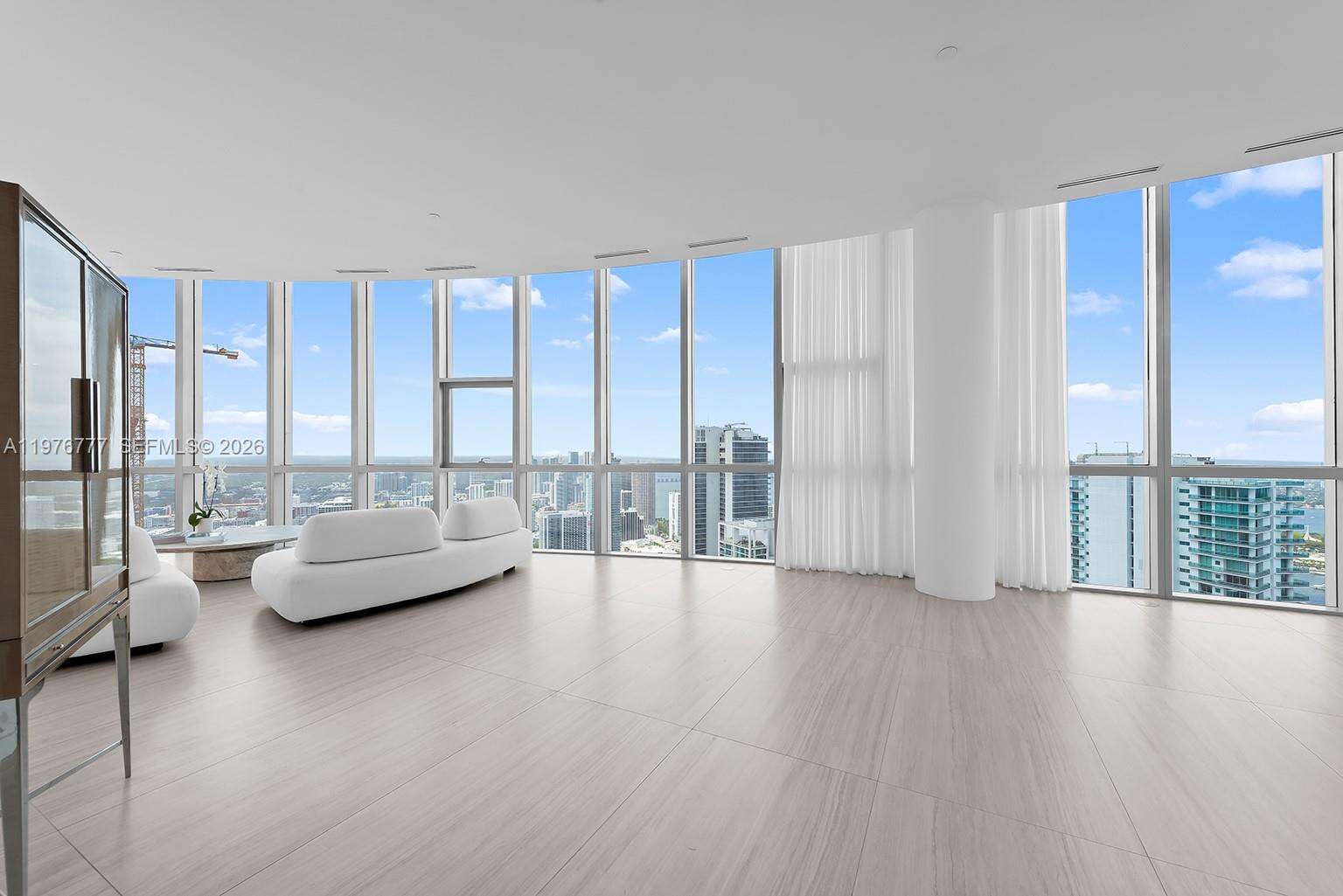 Paramount Miami Worldcenter at 851 1 Ave, Miami, FL 33132 - For Rent photo 18