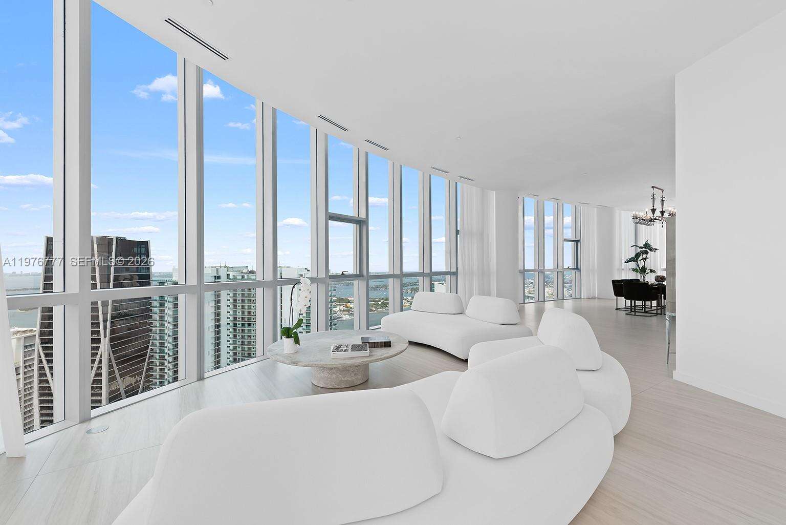 Paramount Miami Worldcenter at 851 1 Ave, Miami, FL 33132 - For Rent photo 21