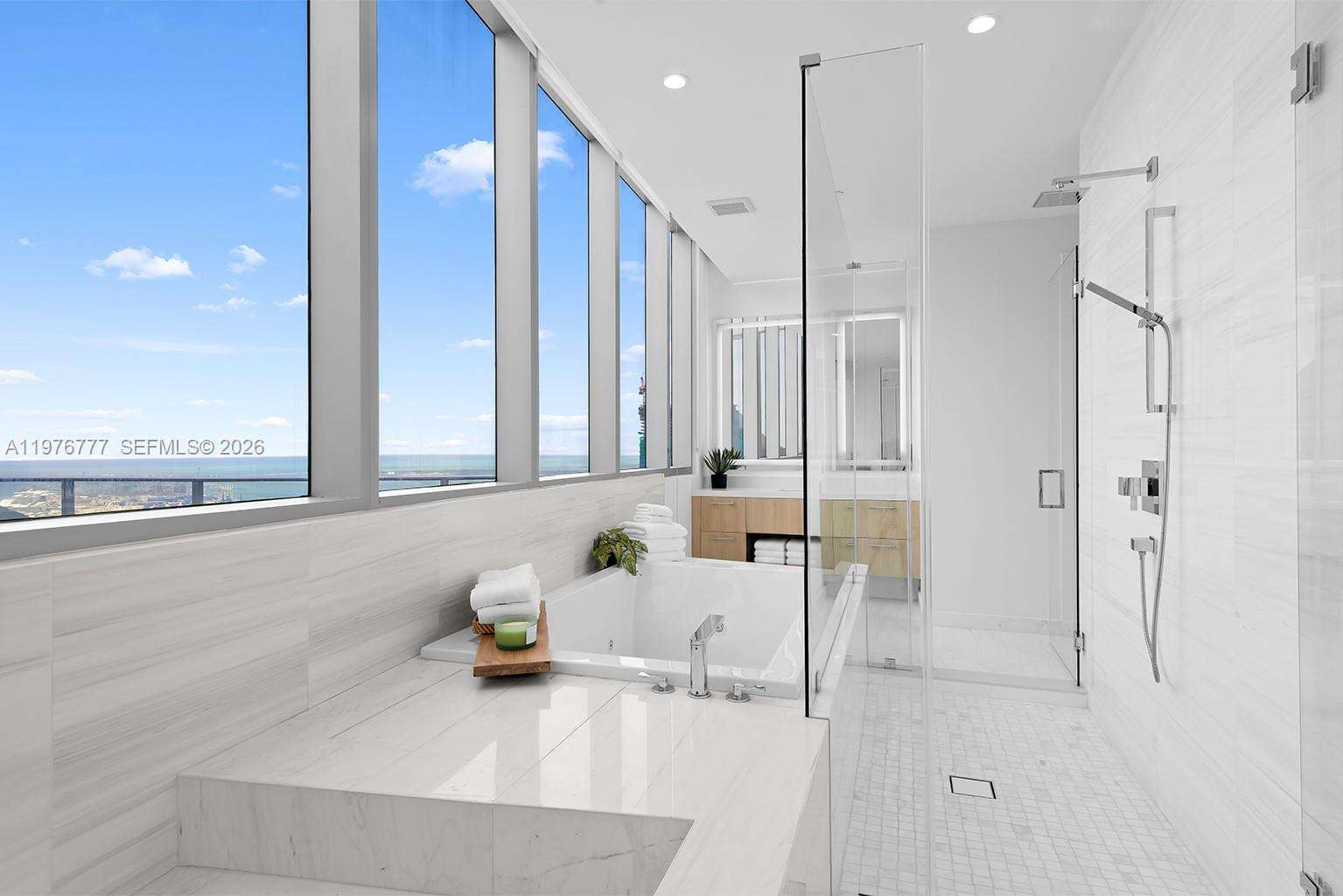 Paramount Miami Worldcenter at 851 1 Ave, Miami, FL 33132 - For Rent photo 30
