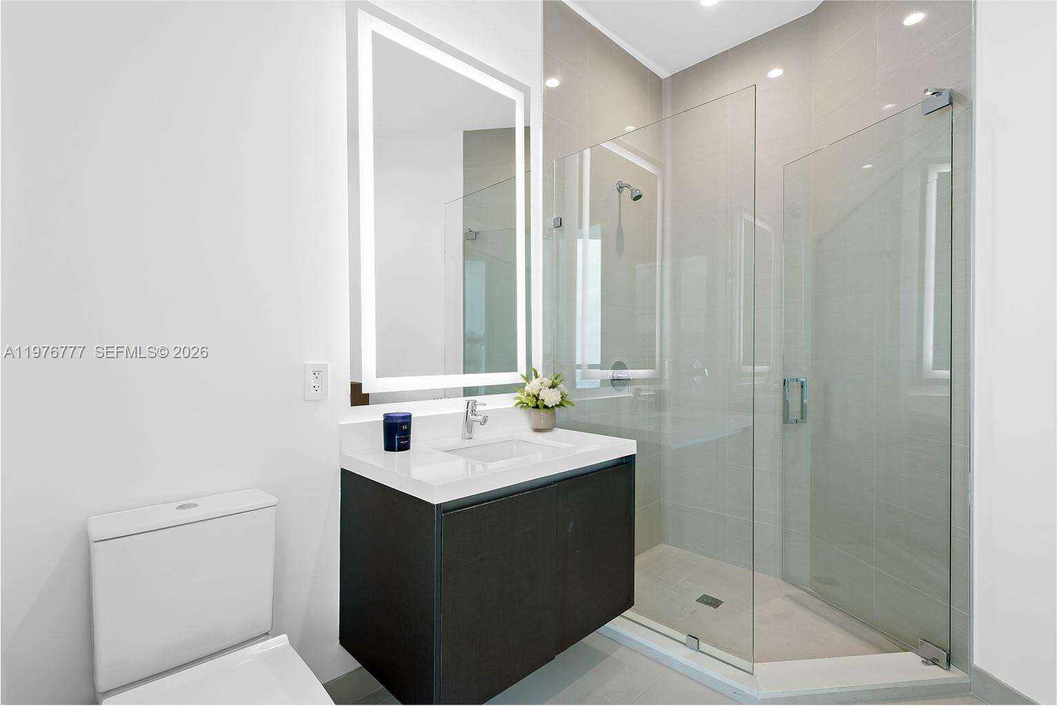Paramount Miami Worldcenter at 851 1 Ave, Miami, FL 33132 - For Rent photo 35