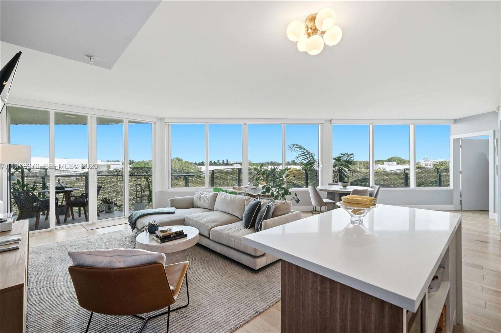 Artepark North at 2155 Washington Ct, Miami Beach, FL 33139 - For Rent photo 1