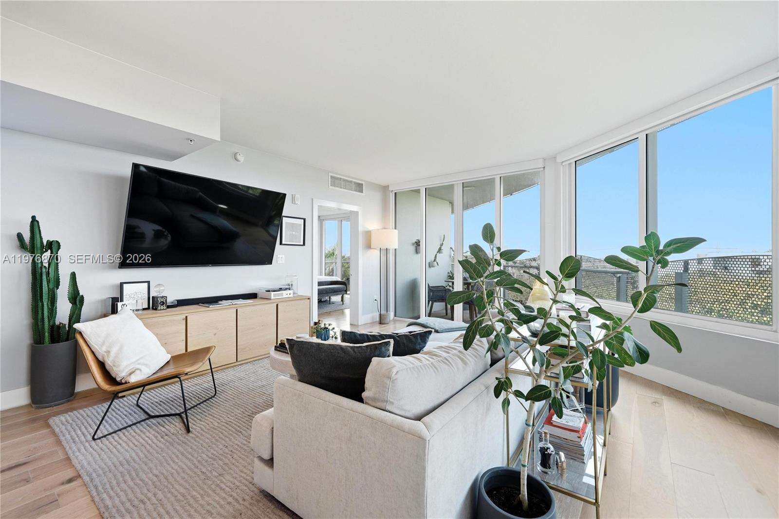 Artepark North at 2155 Washington Ct, Miami Beach, FL 33139 - For Rent photo 7