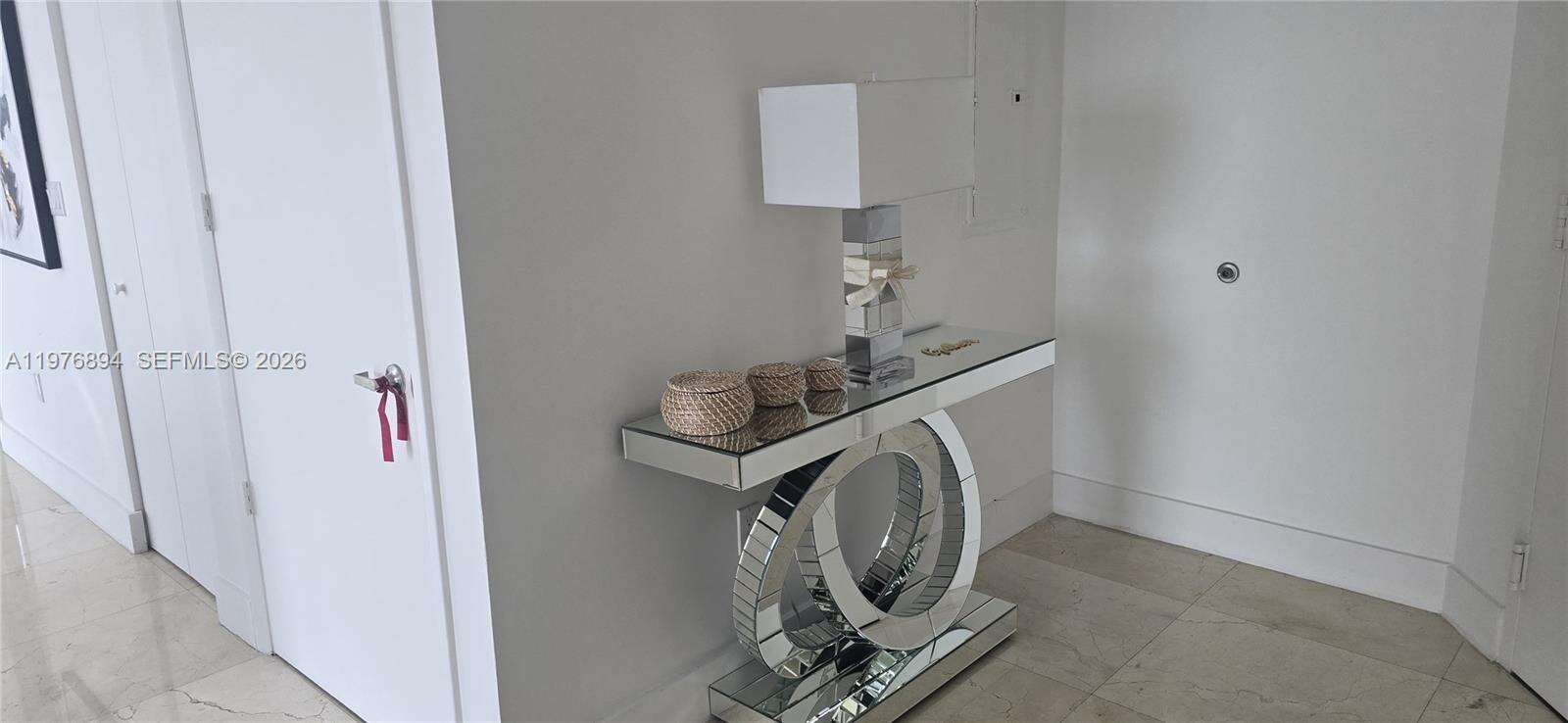 Icon Brickell 2 at 495 Brickell Ave, Miami, FL 33131 - For Rent photo 3