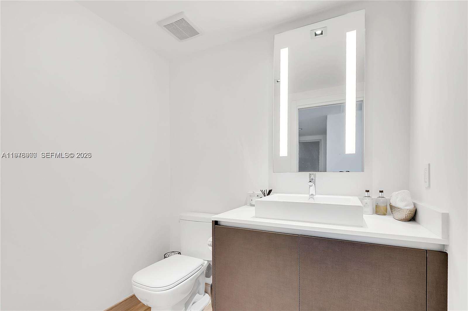 Echo Brickell at 1451 Brickell Ave, Miami, FL 33131 - For Rent photo 10