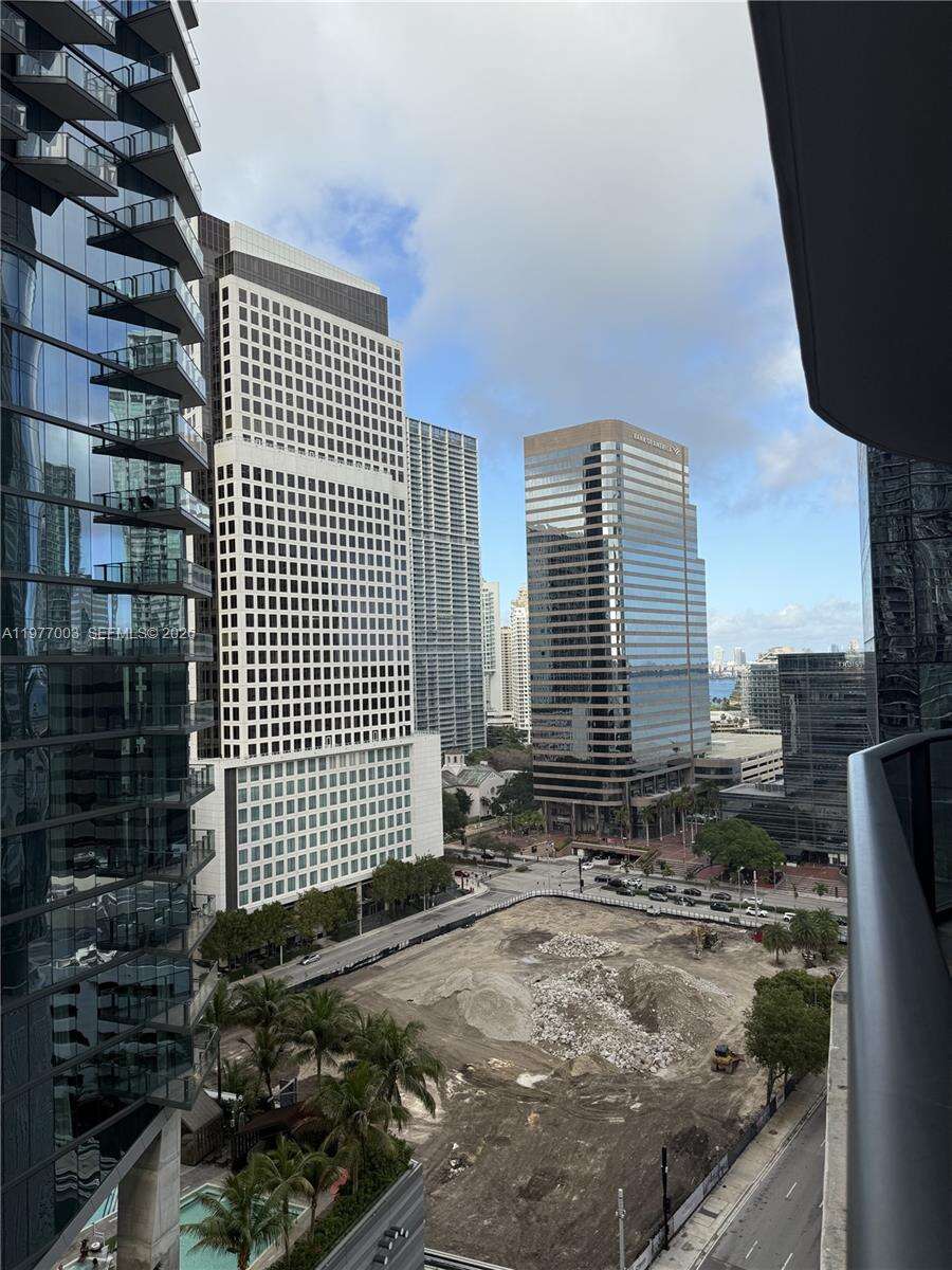 Sls Lux at 801 Miami Ave, Miami, FL 33131 - For Rent photo 37