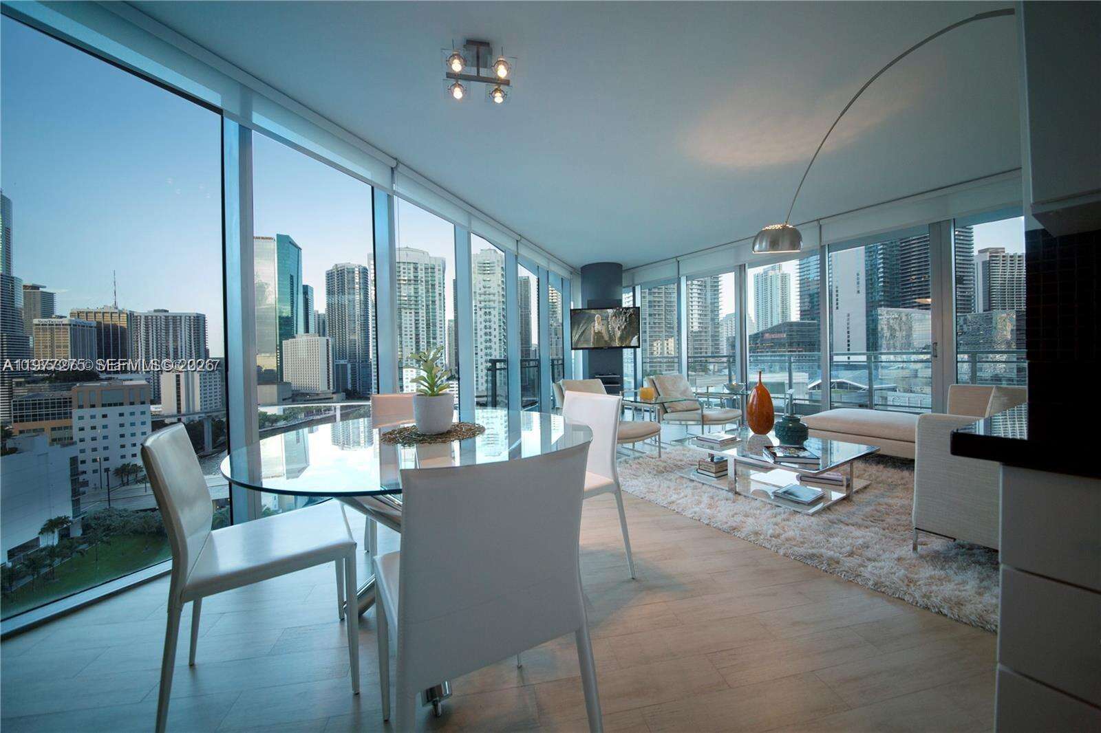 Mint at 92 3 St, Miami, FL 33130 - For Rent photo 2