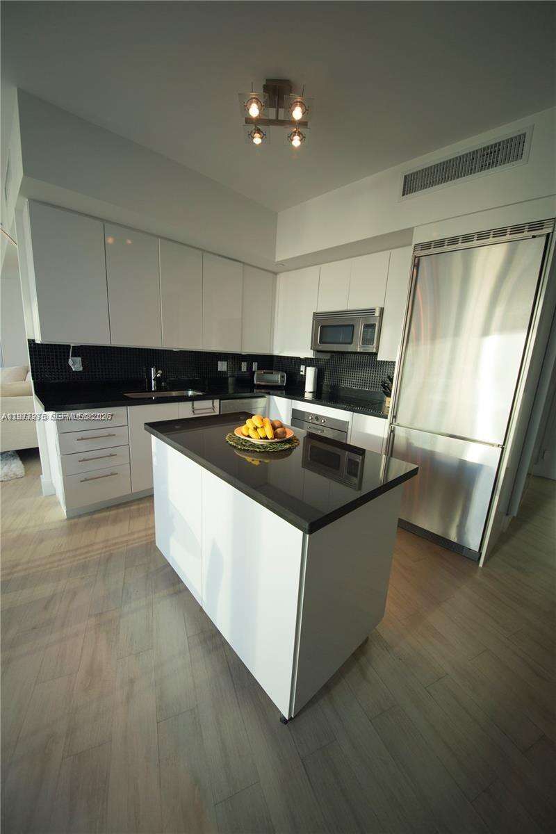 Mint at 92 3 St, Miami, FL 33130 - For Rent photo 3