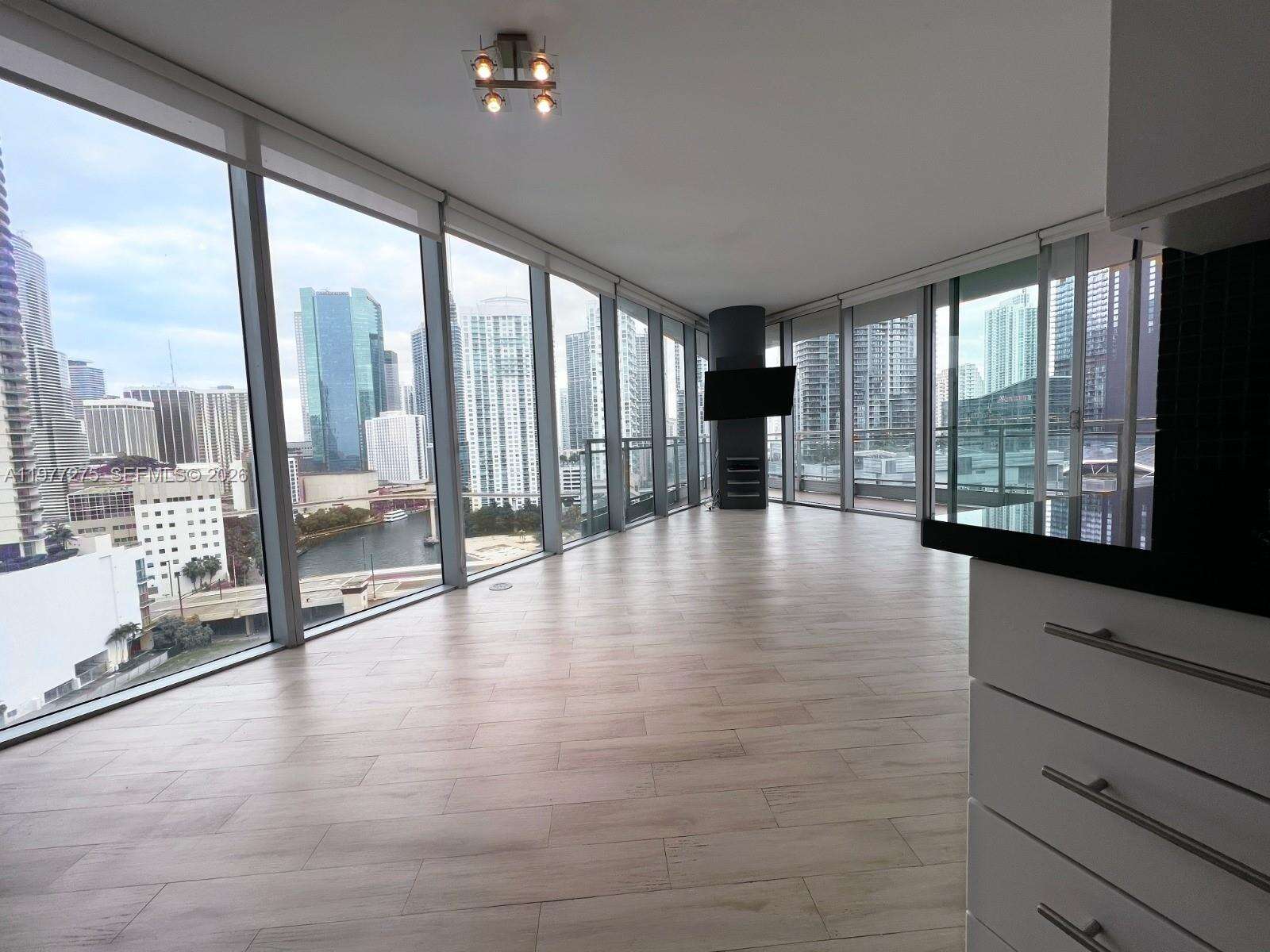 Mint at 92 3 St, Miami, FL 33130 - For Rent photo 10