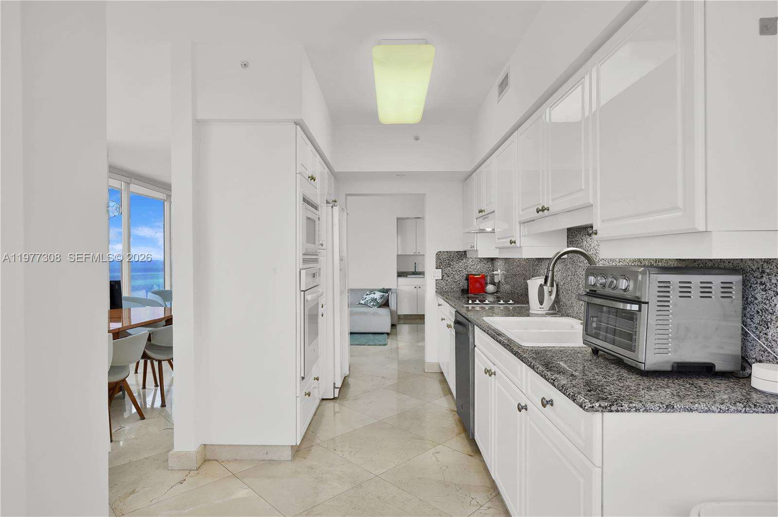 Blue Diamond at 4779 Collins Ave, Miami Beach, FL 33140 - For Rent photo 22