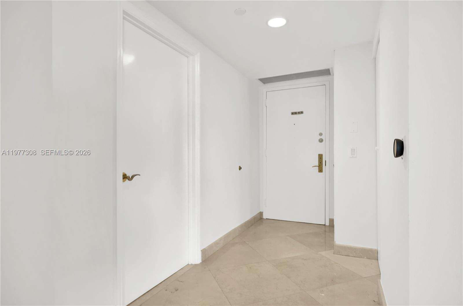 Blue Diamond at 4779 Collins Ave, Miami Beach, FL 33140 - For Rent photo 32