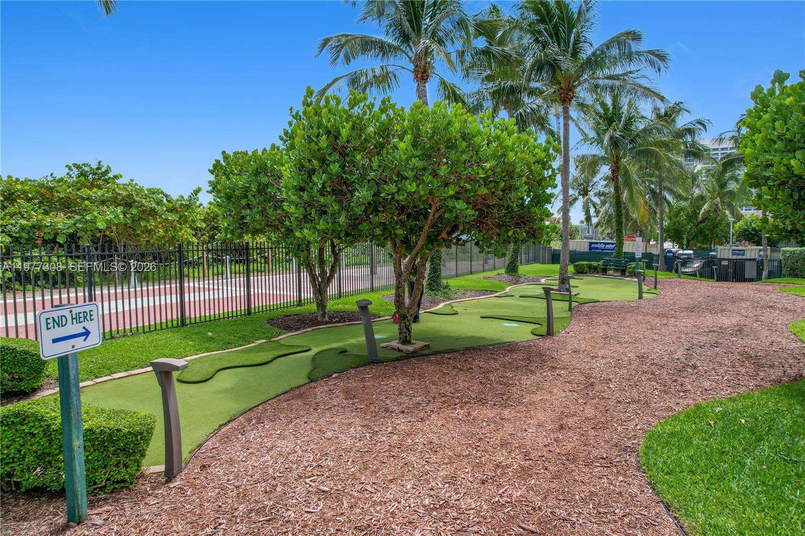 Blue Diamond at 4779 Collins Ave, Miami Beach, FL 33140 - For Rent photo 47