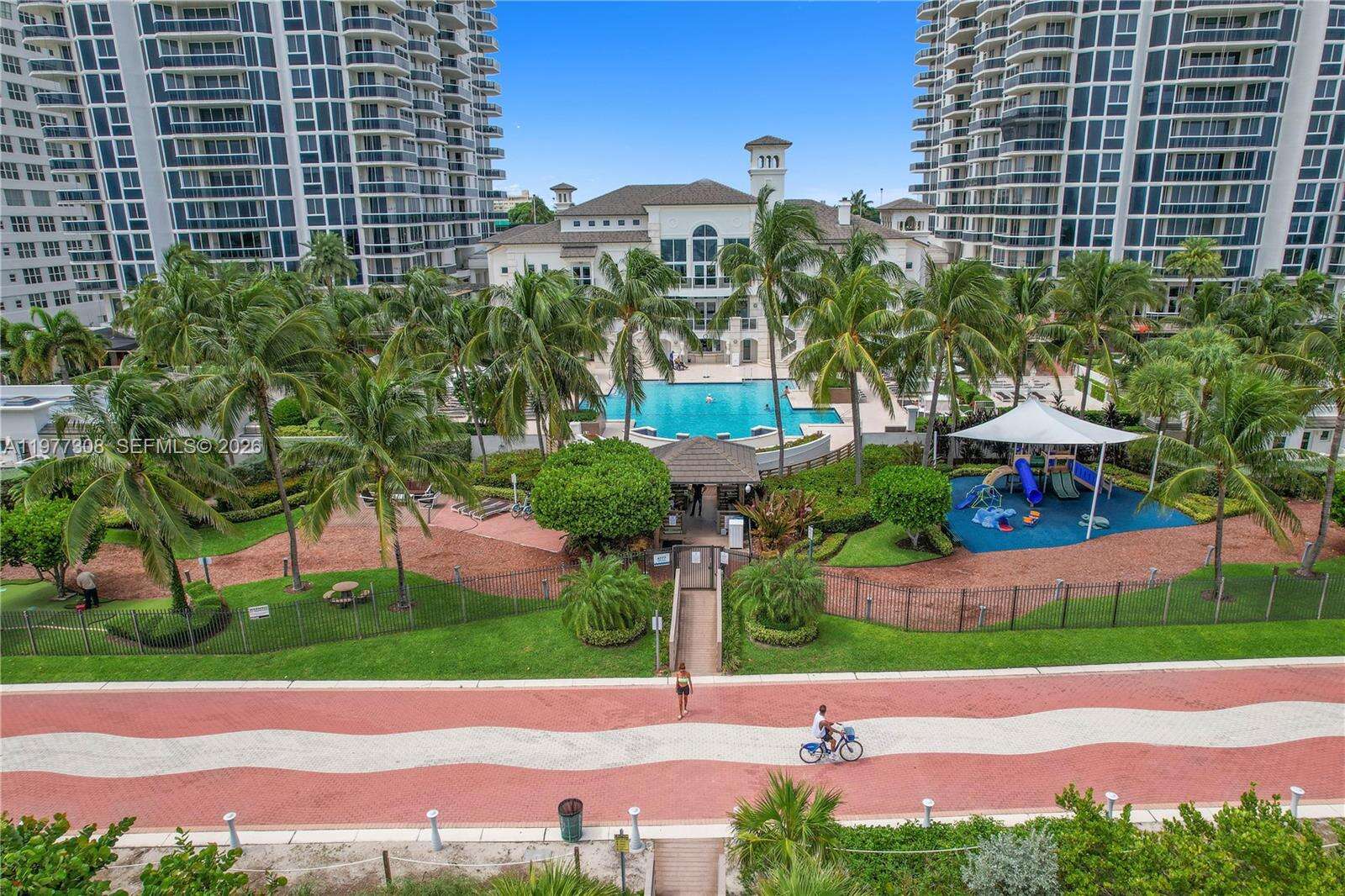 Blue Diamond at 4779 Collins Ave, Miami Beach, FL 33140 - For Rent photo 48