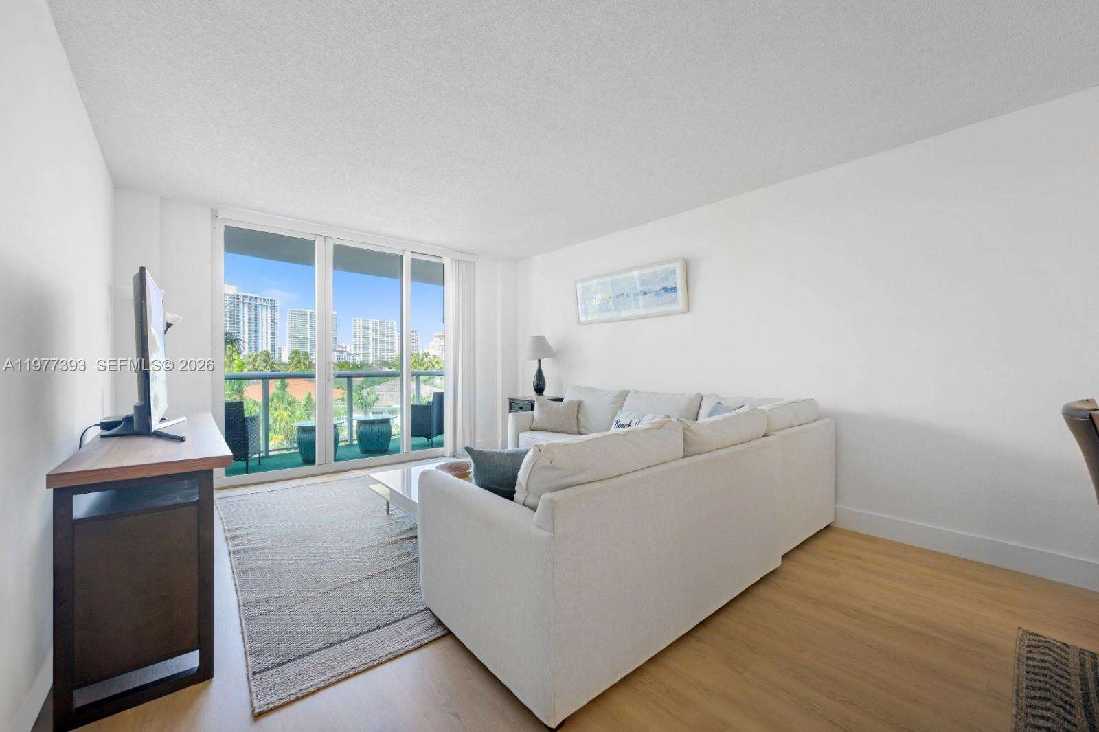 Ocean Reserve at 19370 Collins Ave, Sunny Isles Beach, FL 33160 - For Rent photo 4