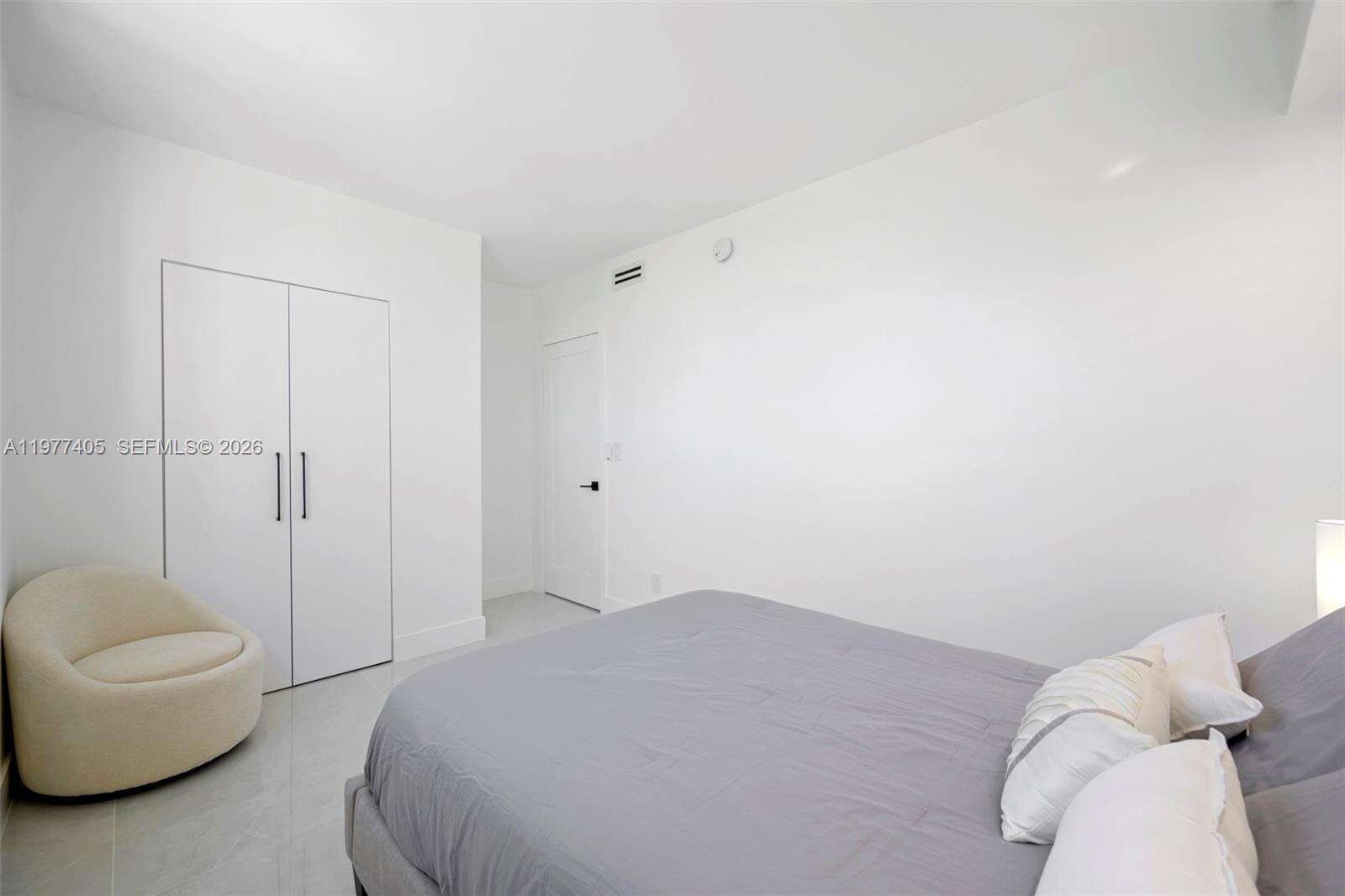 Ocean Reserve at 19370 Collins Ave, Sunny Isles Beach, FL 33160 - For Rent photo 13