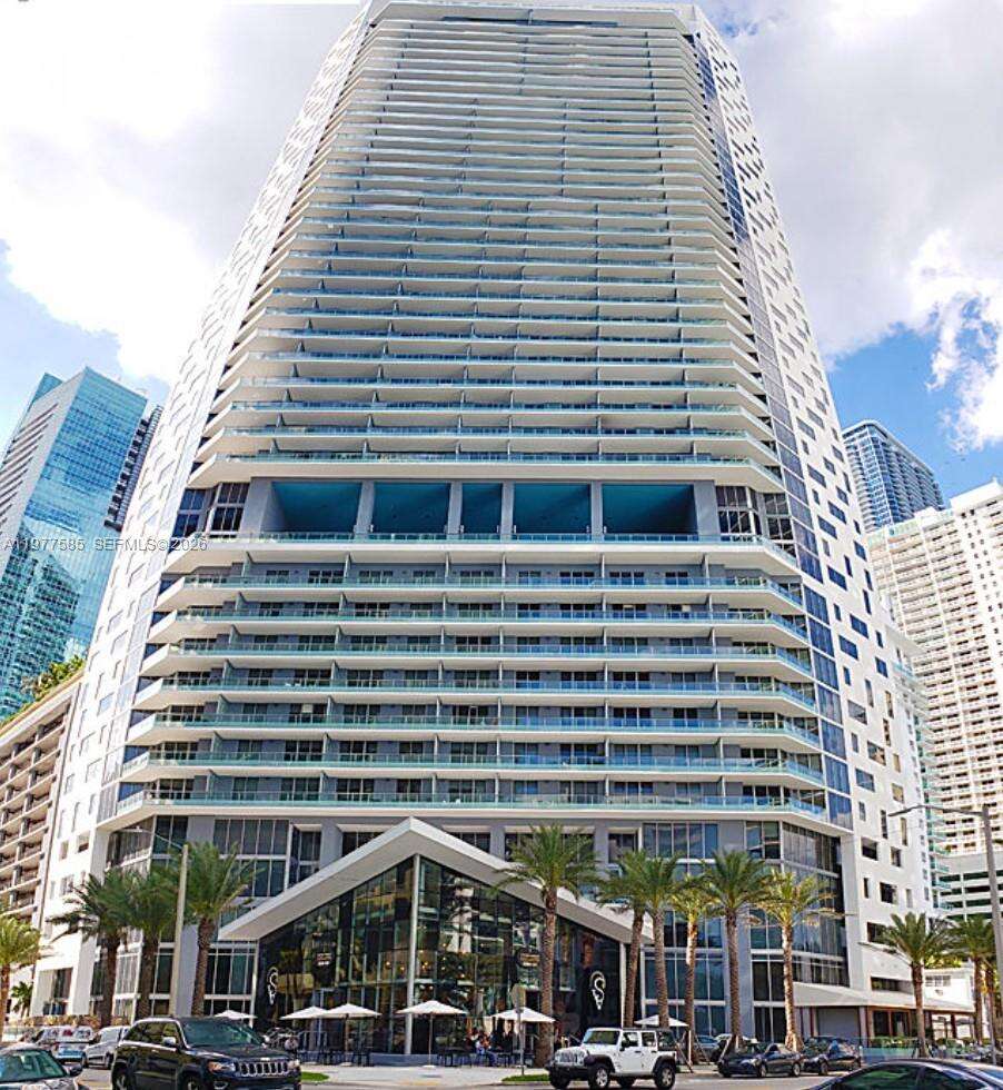Brickell House at 1300 Brickell Bay Dr, Miami, FL 33131 - For Rent photo 1