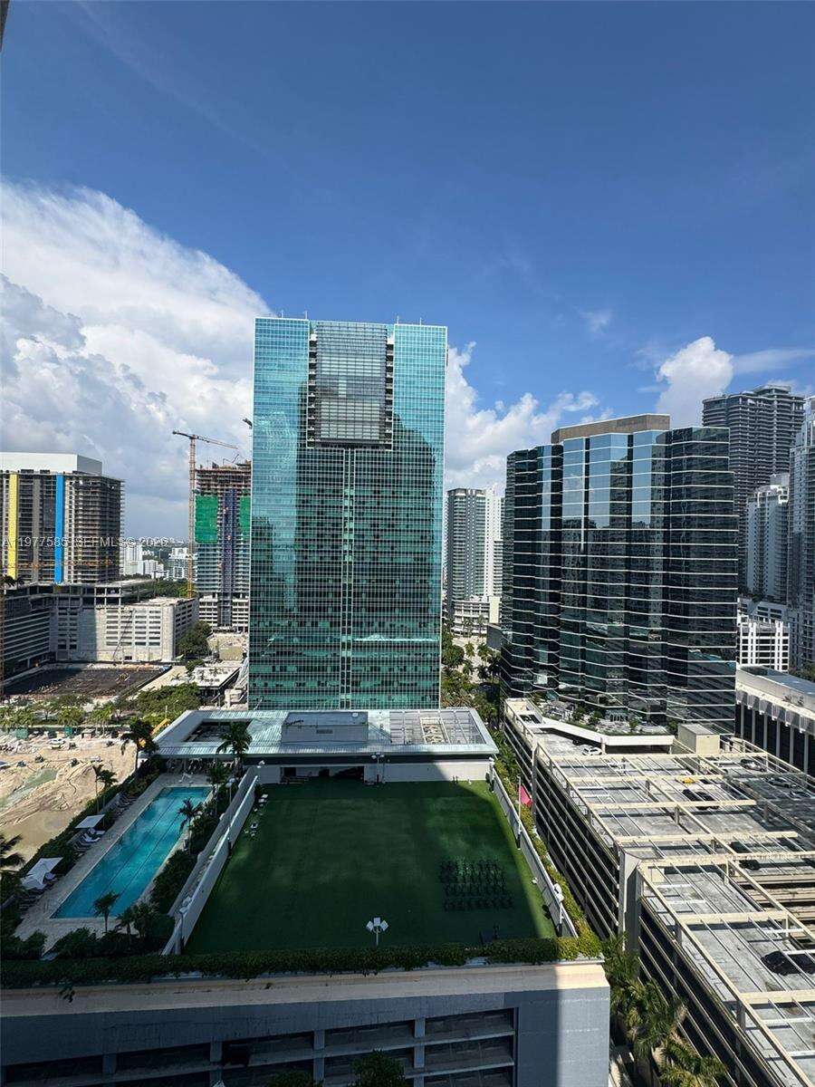 Brickell House at 1300 Brickell Bay Dr, Miami, FL 33131 - For Rent photo 14