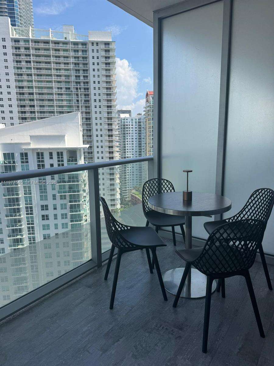 Brickell House at 1300 Brickell Bay Dr, Miami, FL 33131 - For Rent photo 9