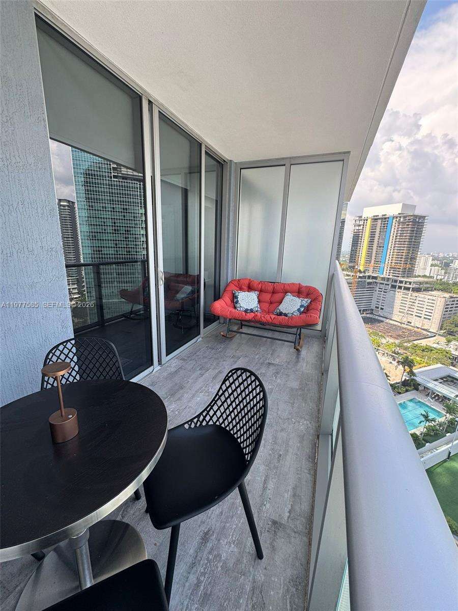 Brickell House at 1300 Brickell Bay Dr, Miami, FL 33131 - For Rent photo 10