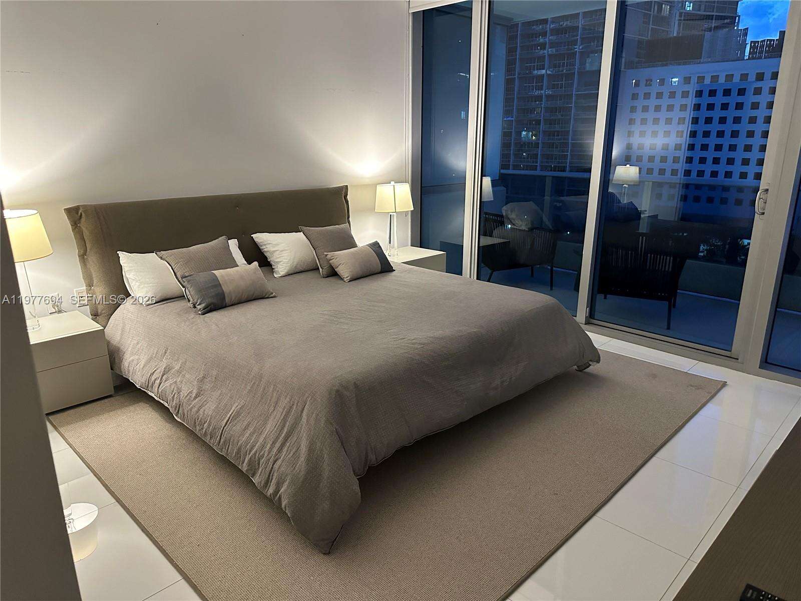 Epic Residences at 200 Biscayne Blvd Way, Miami, FL 33131 - For Rent photo 9