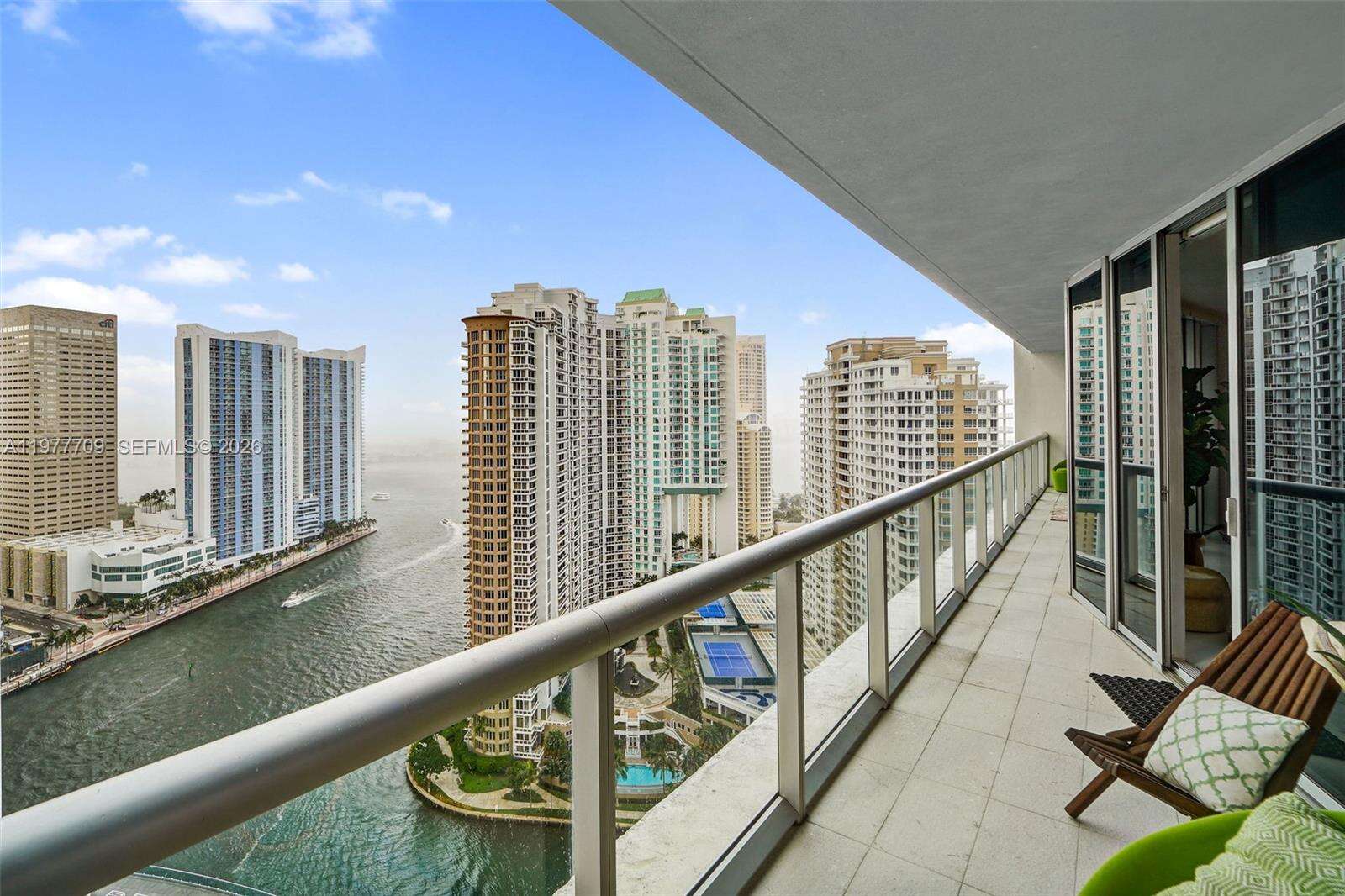 Icon Brickell 2 at 495 Brickell Ave, Miami, FL 33131 - For Rent photo 15