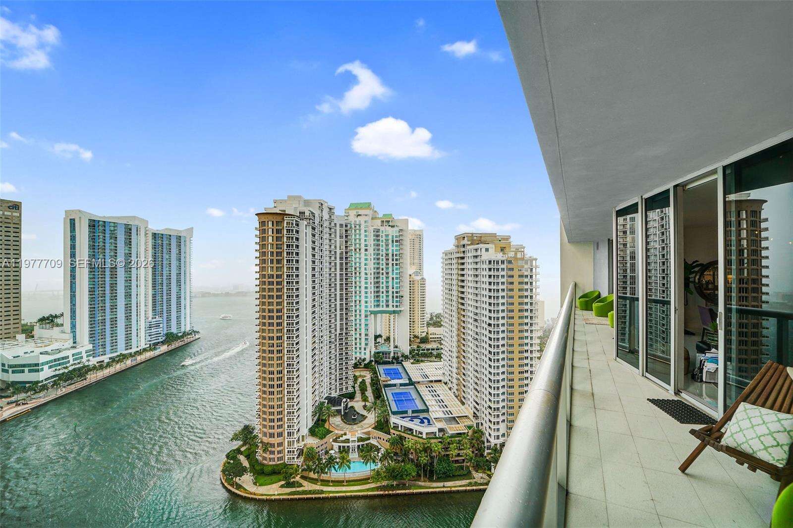 Icon Brickell 2 at 495 Brickell Ave, Miami, FL 33131 - For Rent photo 16