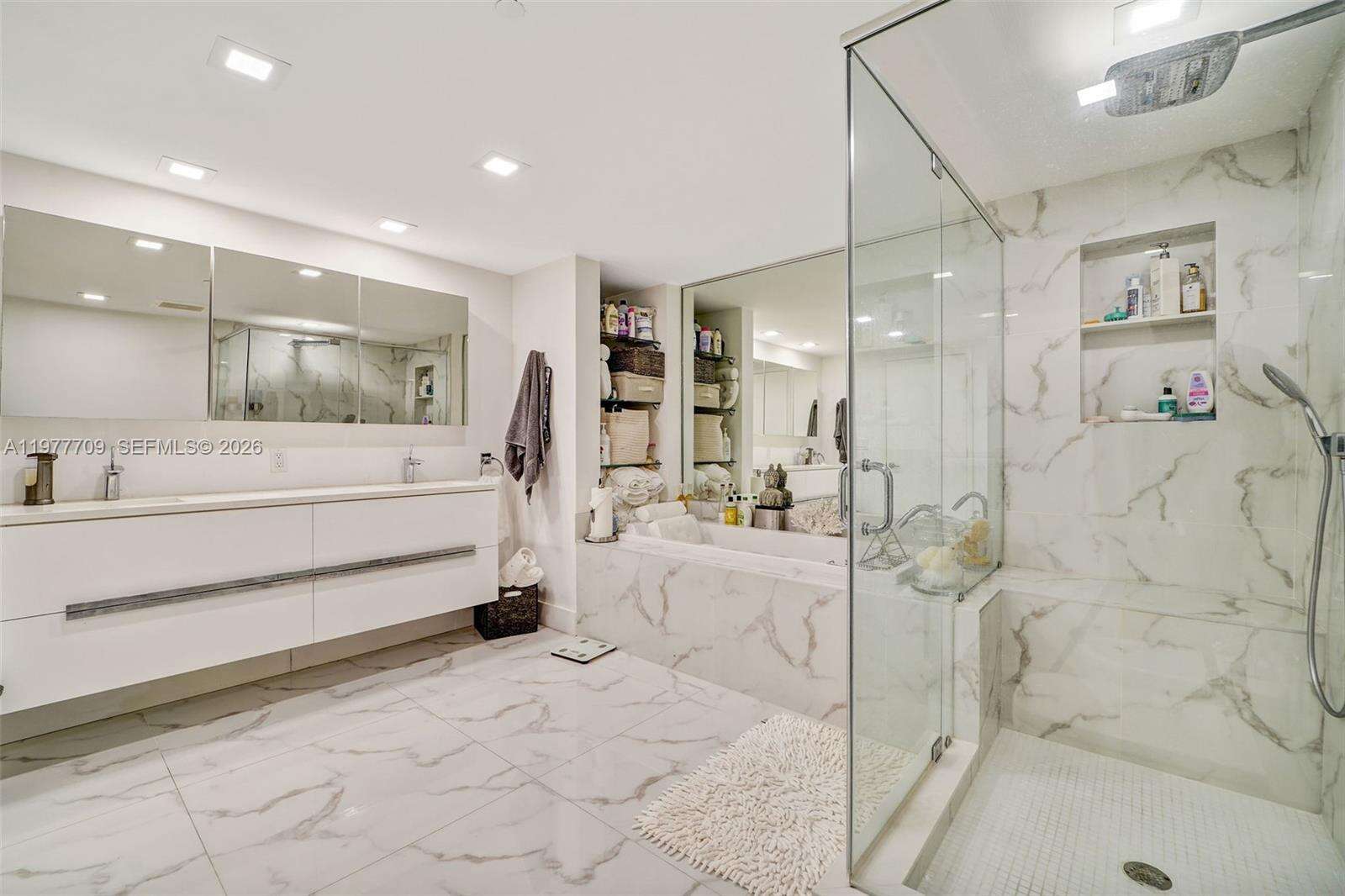Icon Brickell 2 at 495 Brickell Ave, Miami, FL 33131 - For Rent photo 22
