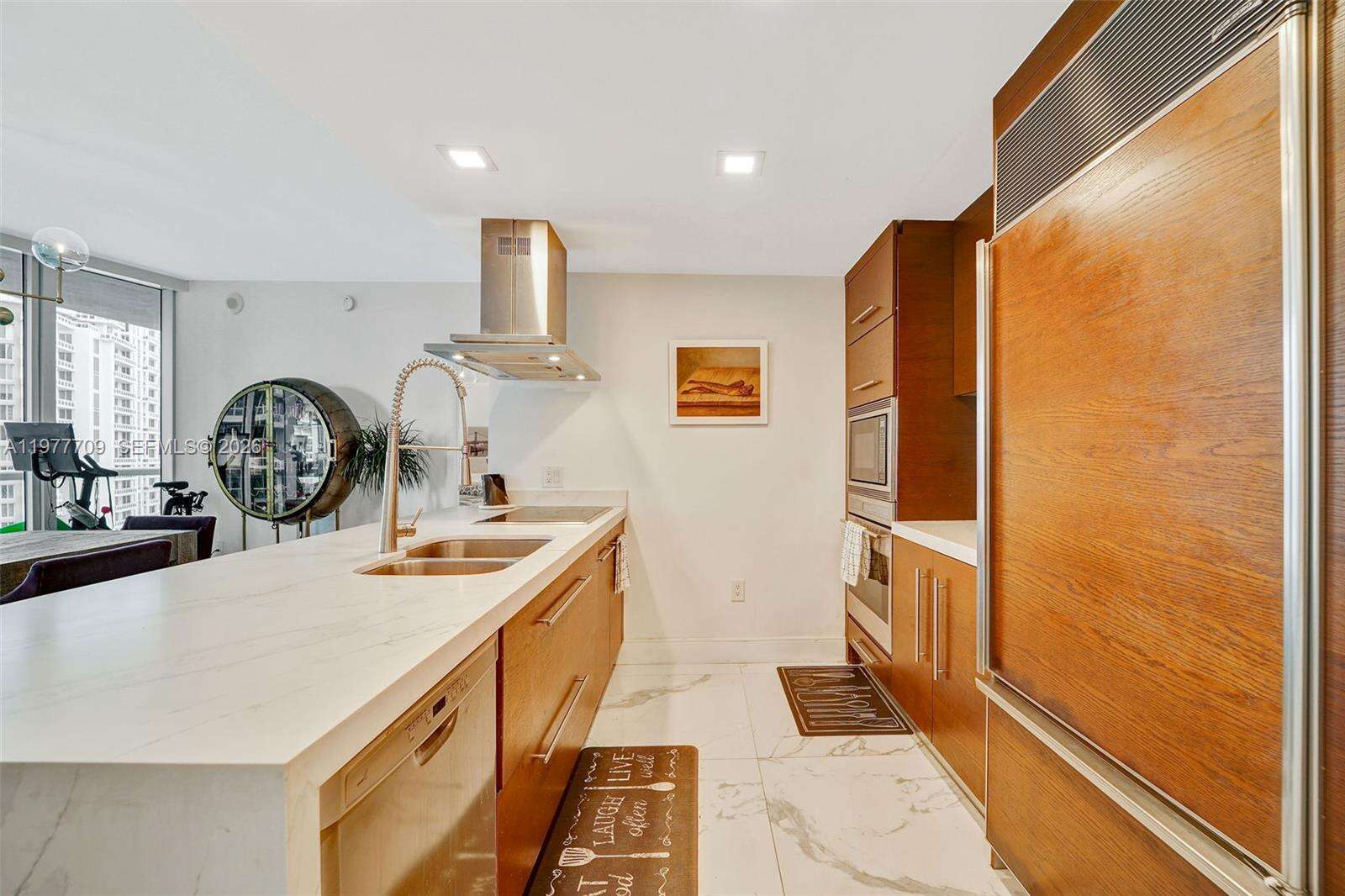 Icon Brickell 2 at 495 Brickell Ave, Miami, FL 33131 - For Rent photo 4