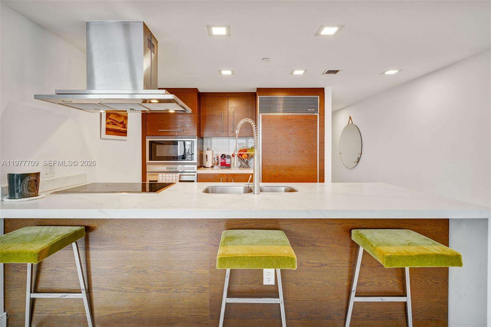 Icon Brickell 2 at 495 Brickell Ave, Miami, FL 33131 - For Rent photo 6