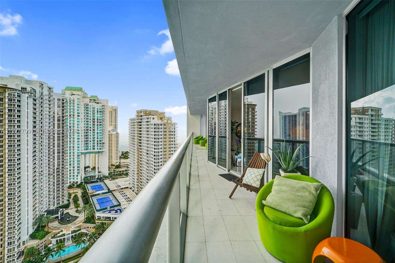 Icon Brickell 2 at 495 Brickell Ave, Miami, FL 33131 - For Rent photo 8