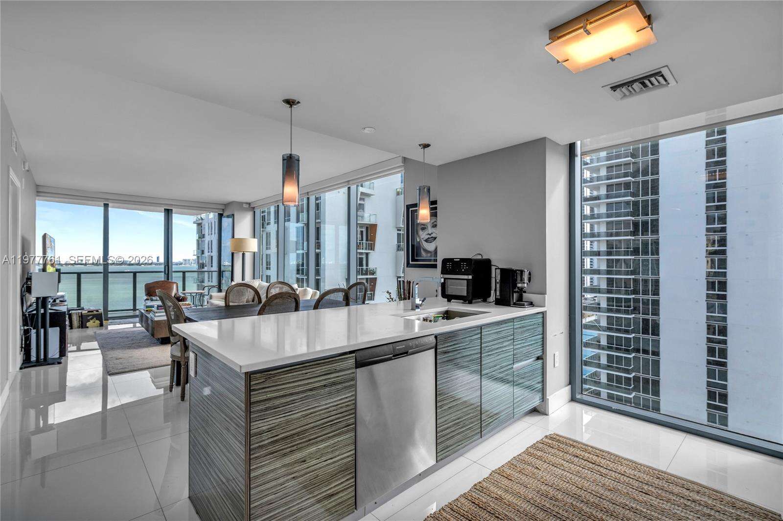 Icon Bay at 460 28 St, Miami, FL 33137 - For Rent photo 14