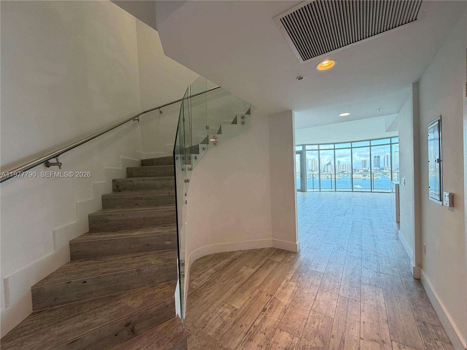 Marina Palms at 17111 Biscayne Blvd, North Miami Beach, FL 33160 - For Rent photo 2