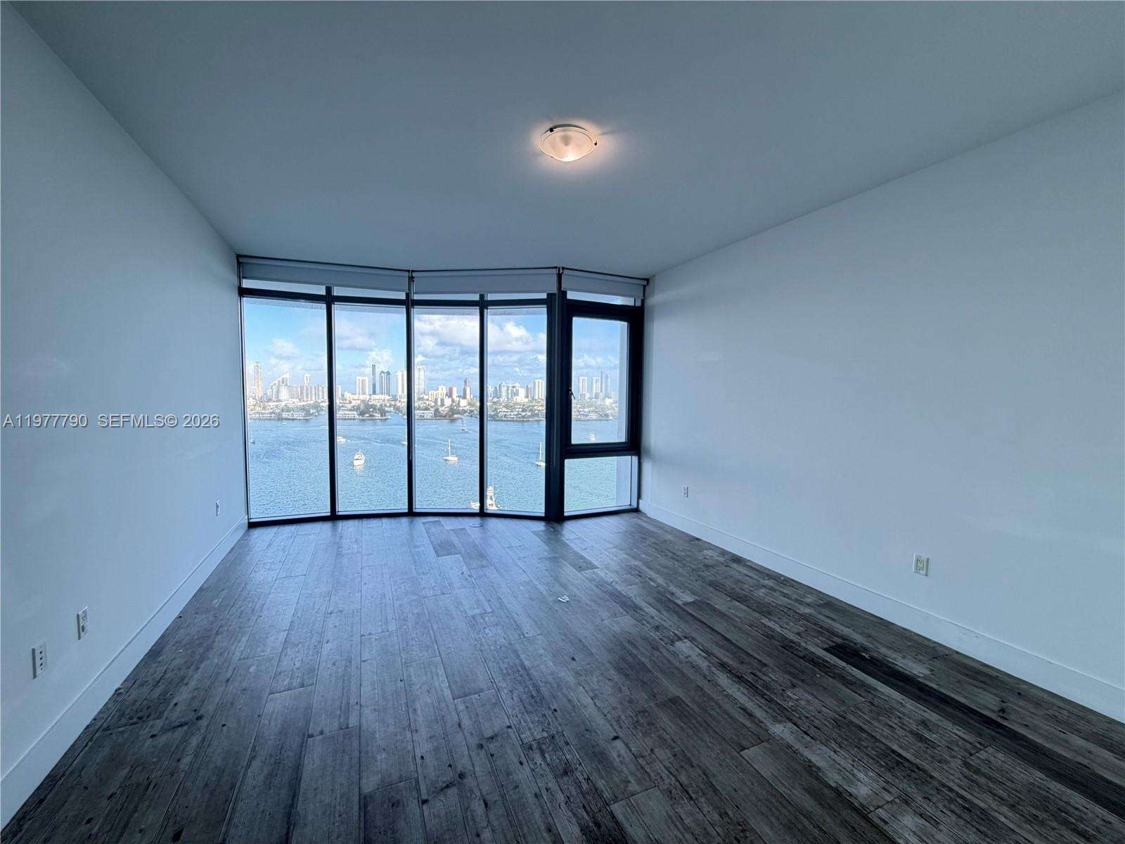 Marina Palms at 17111 Biscayne Blvd, North Miami Beach, FL 33160 - For Rent photo 16