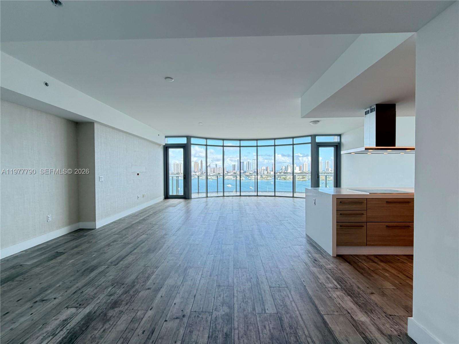 Marina Palms at 17111 Biscayne Blvd, North Miami Beach, FL 33160 - For Rent photo 3