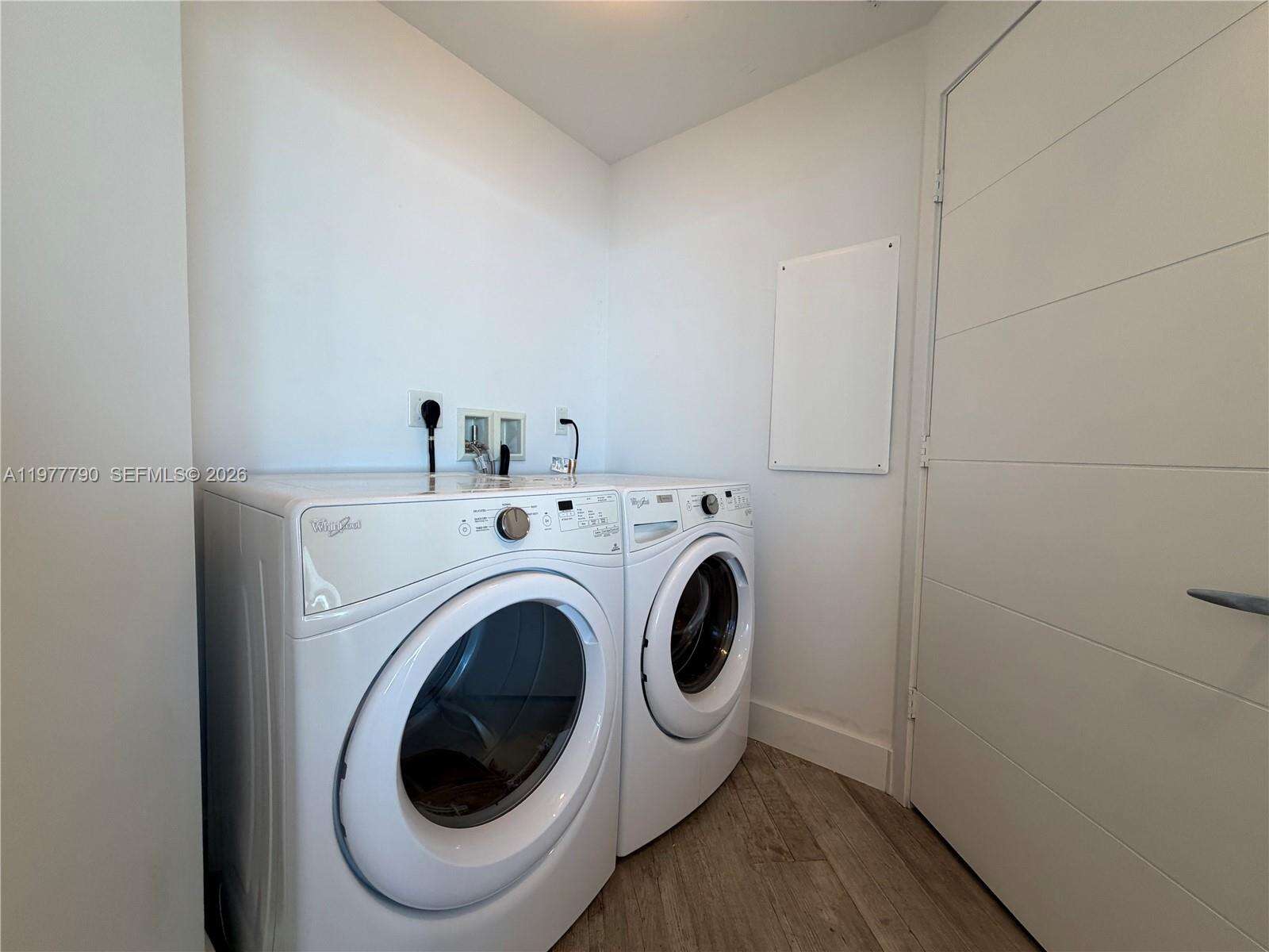 Marina Palms at 17111 Biscayne Blvd, North Miami Beach, FL 33160 - For Rent photo 21