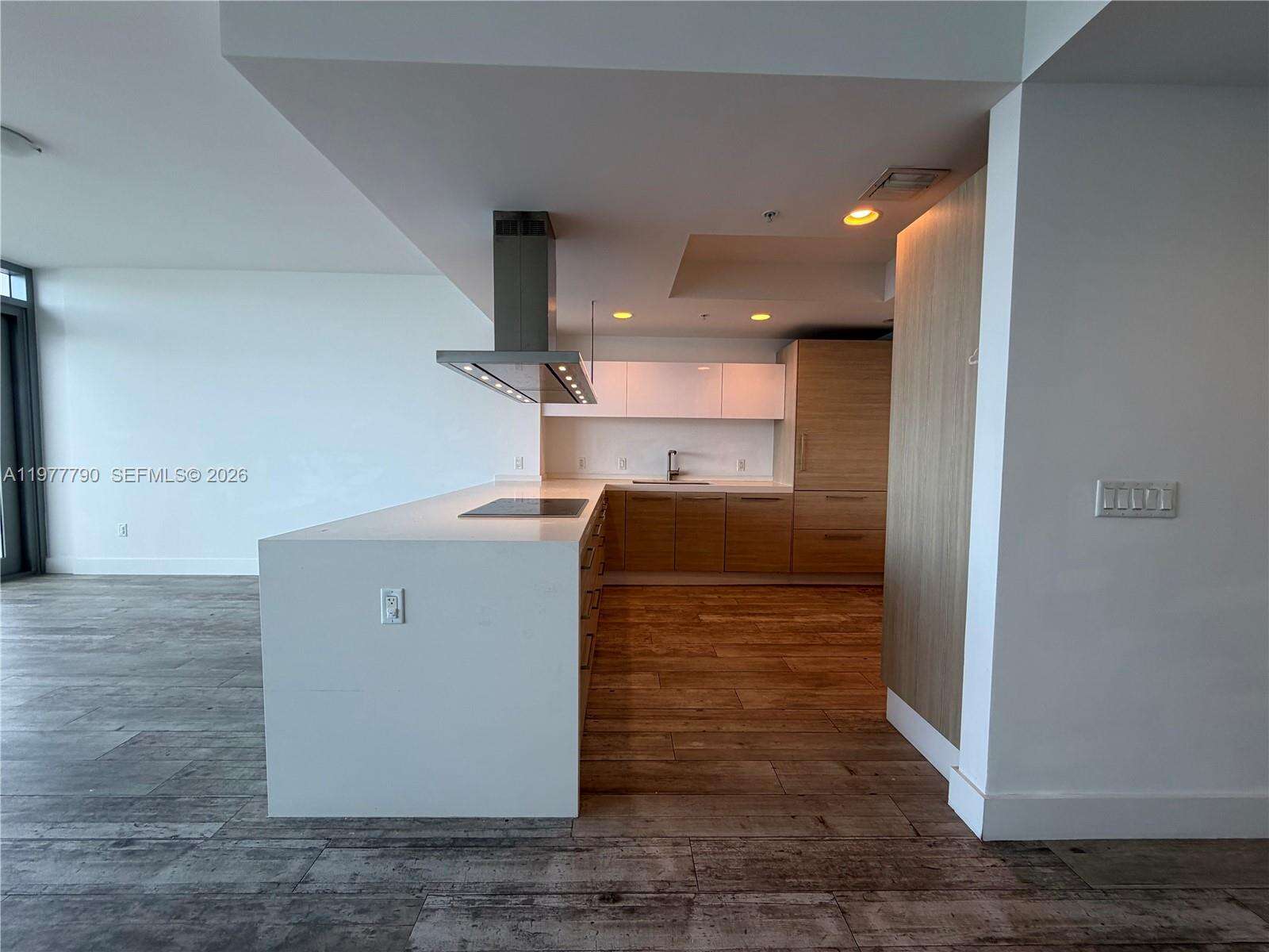 Marina Palms at 17111 Biscayne Blvd, North Miami Beach, FL 33160 - For Rent photo 6