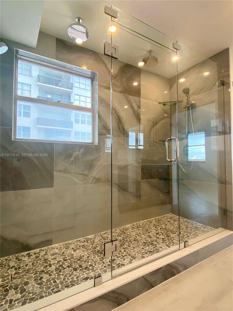 Maison Grande at 6039 Collins Ave, Miami Beach, FL 33140 - For Rent photo 17