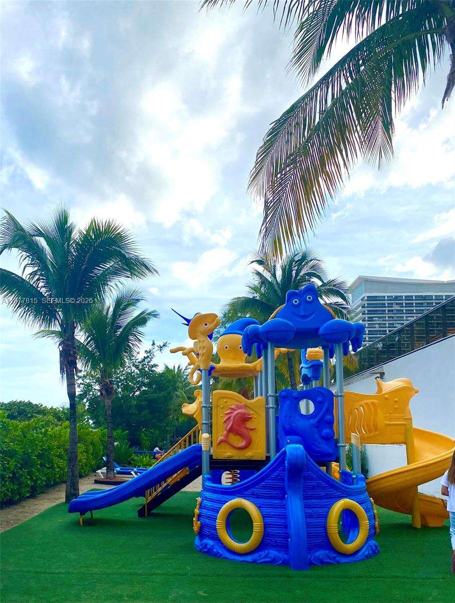 Maison Grande at 6039 Collins Ave, Miami Beach, FL 33140 - For Rent photo 26