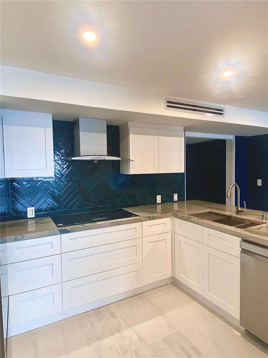 Maison Grande at 6039 Collins Ave, Miami Beach, FL 33140 - For Rent photo 7