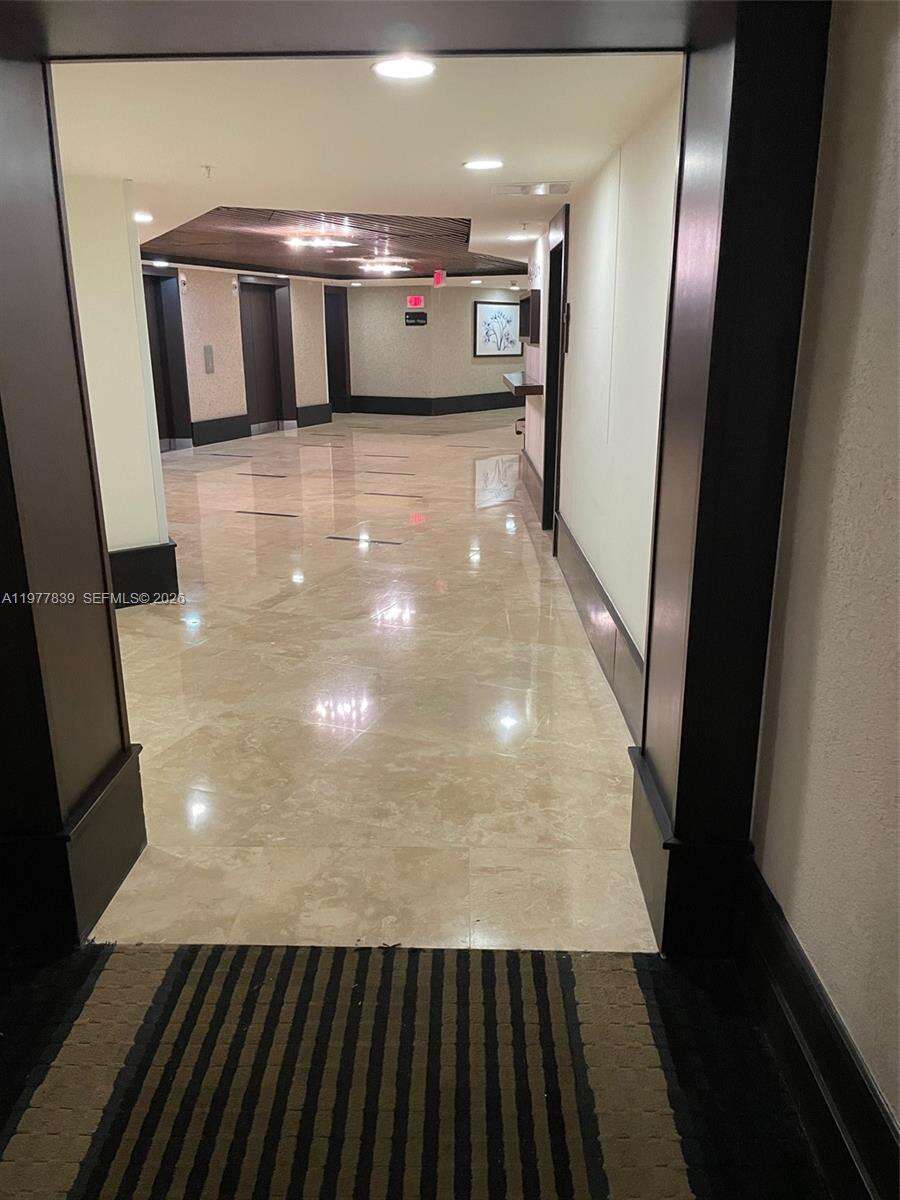 Flamingo South Beach at 1500 Bay Rd, Miami Beach, FL 33139 - For Rent photo 8